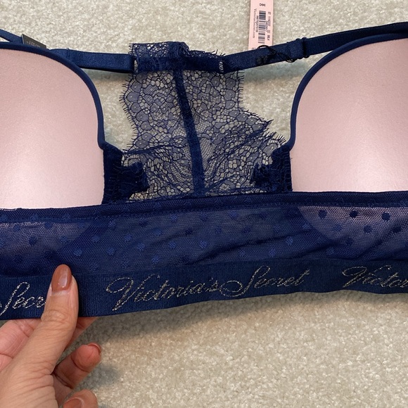 NWT - Victoria’s Secret Bra - Picture 4 of 7